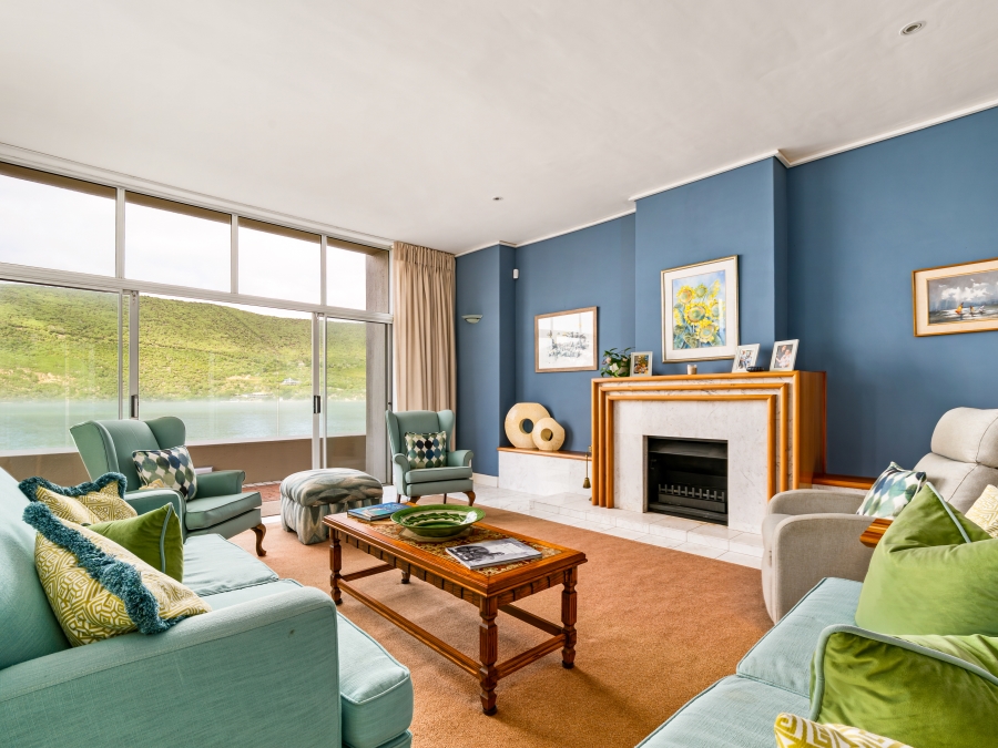 4 Bedroom Property for Sale in Leisure Isle Western Cape